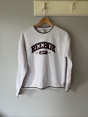Reebok Vintage Style Gray Maroon Crewneck Sweatshirt Medium